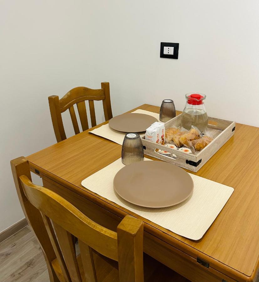 Essential House Apartment Brindisi Luaran gambar
