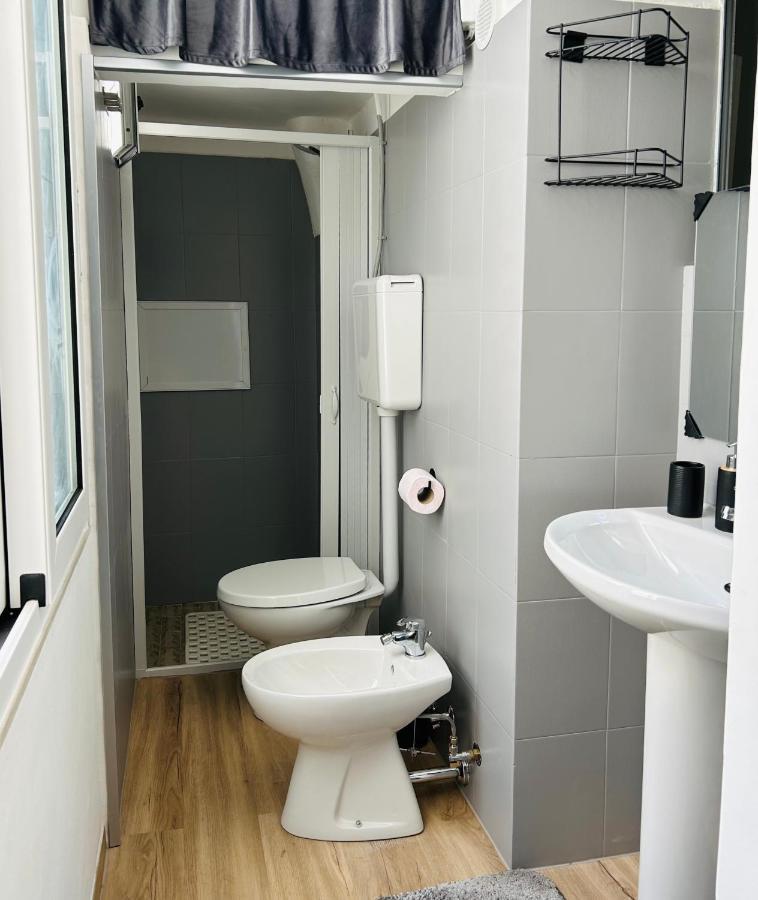 Essential House Apartment Brindisi Luaran gambar